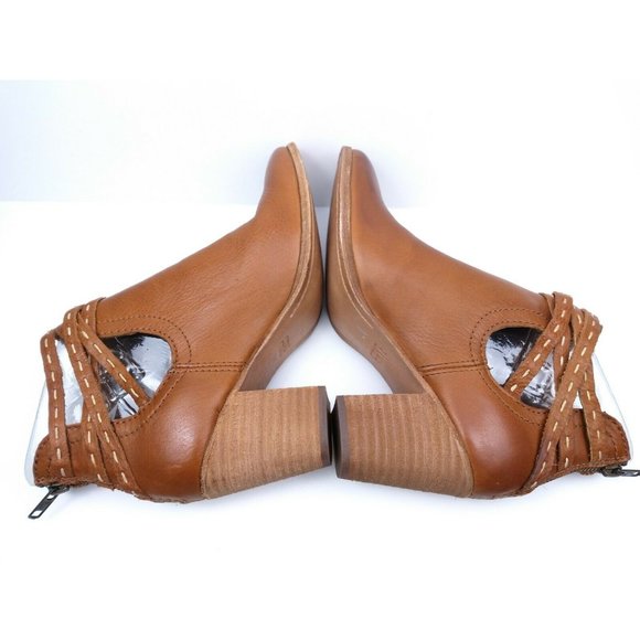 NEW FRYE Whiskey Brown Naomi Pickstitch Bootie - Picture 3 of 7